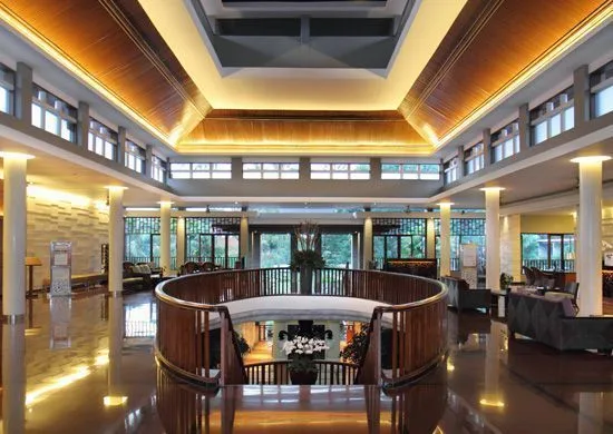 The open lobby and lounge area at Bali Dynasty Resort
